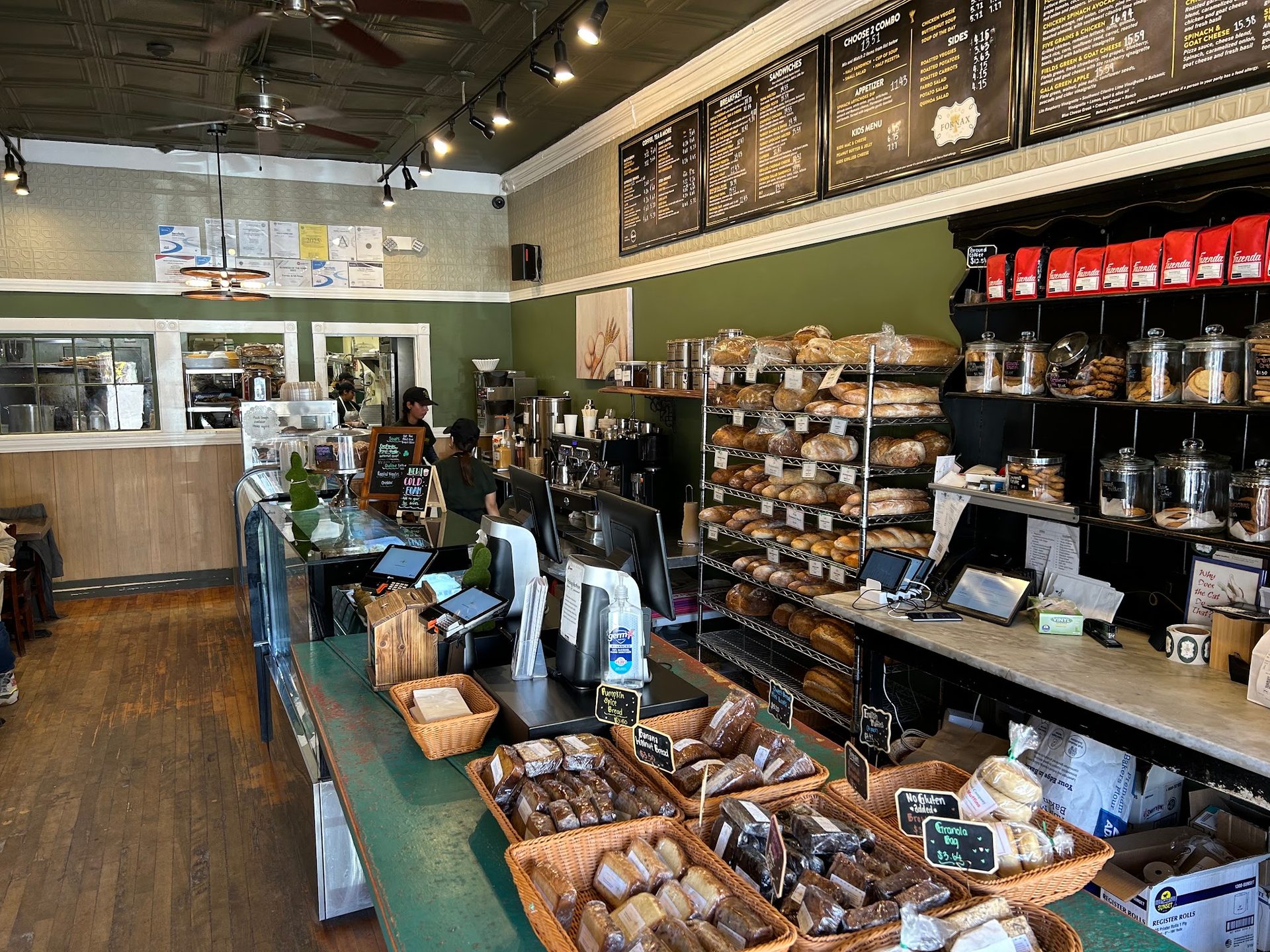 Find Fornax bread near you